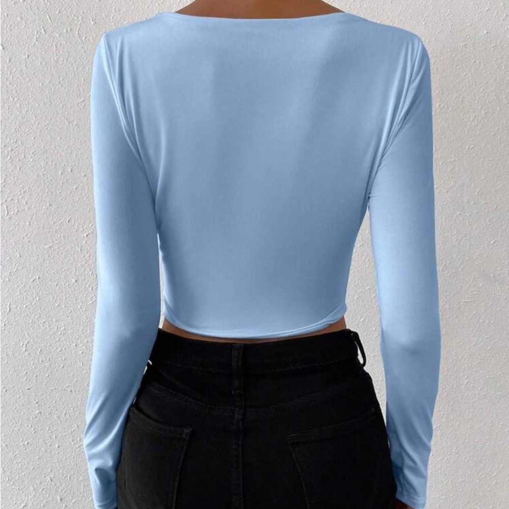 Elegant Blue Long Sleeve Crop Top - Picture 4 of 6